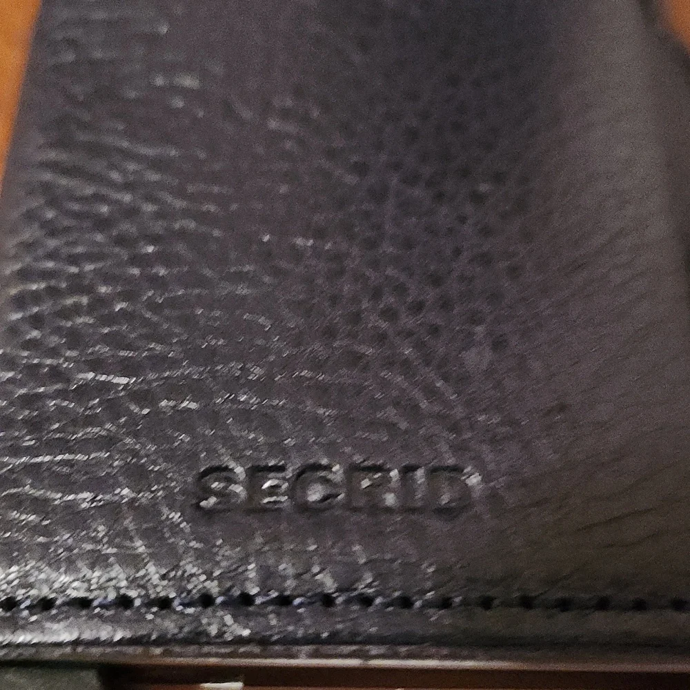Secrid Black Leather Wallet - Picture 2 of 9